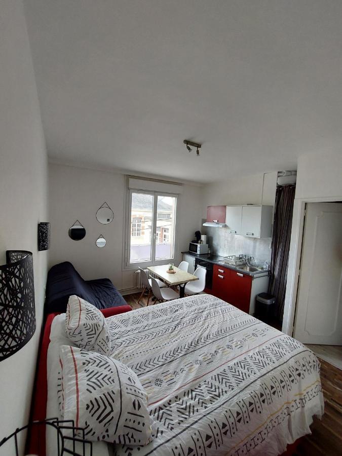 Апартаменты La Bonne Adresse - Gare - Hyper Centre - 4 Personnes - Reve Au Mans Ле-Ман Экстерьер фото
